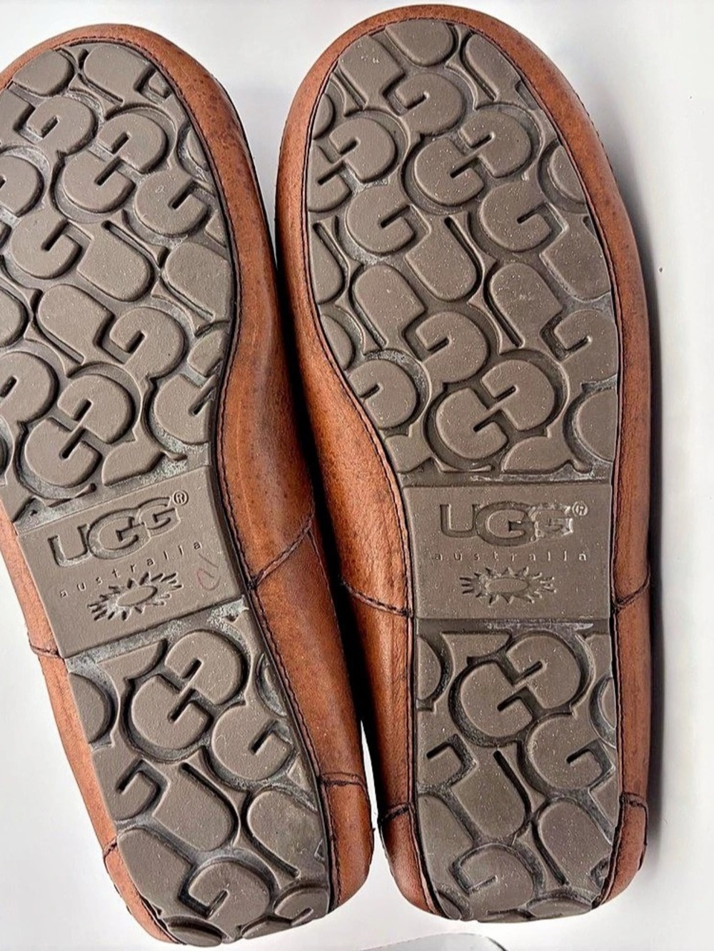 UGG Ascot Leather Moccasins in Brown US 8 - Picture 4 of 5